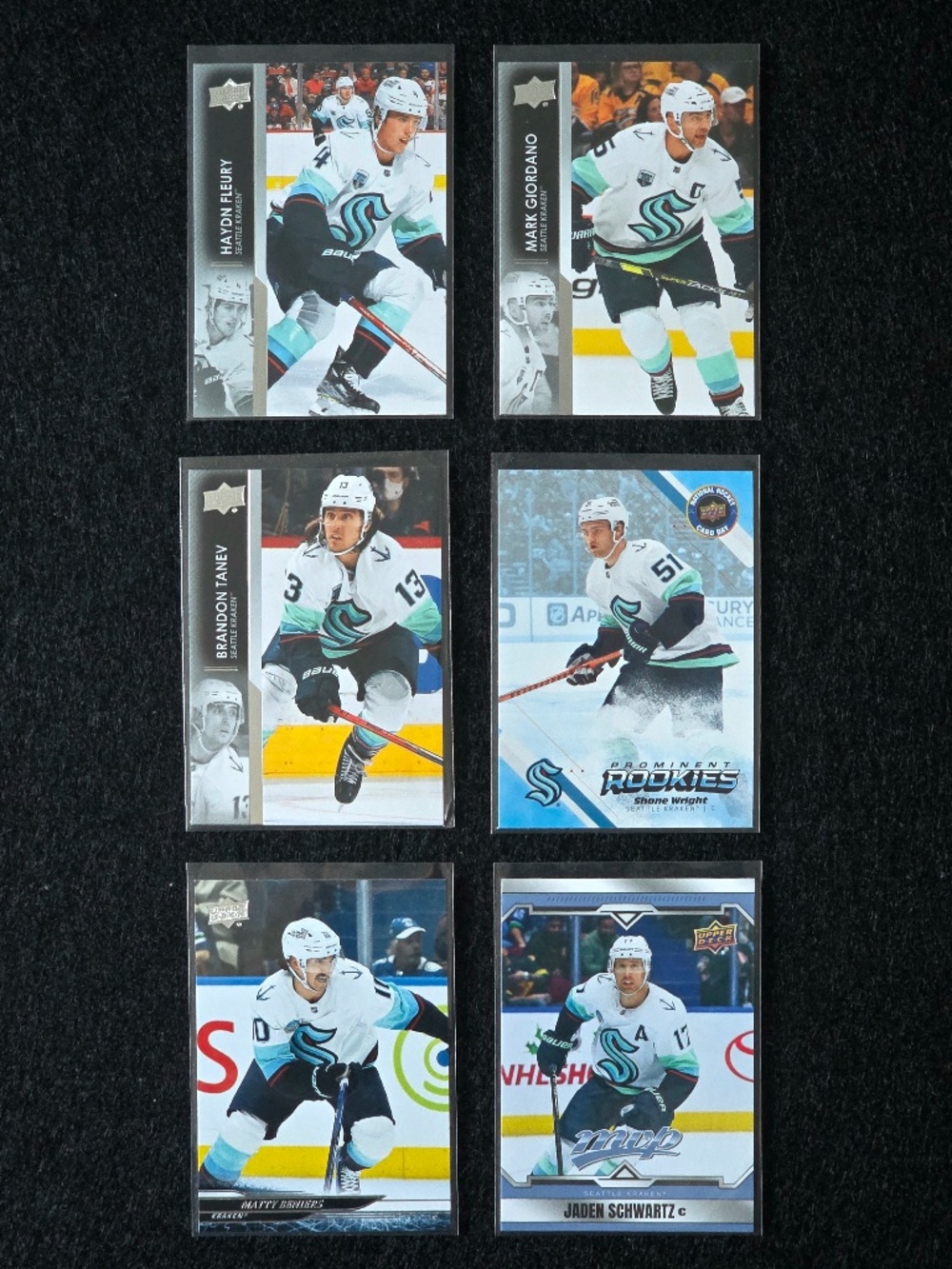 ๐ 20+ Seattle Kraken NHL Trading Card Lot - Picture 2 of 9